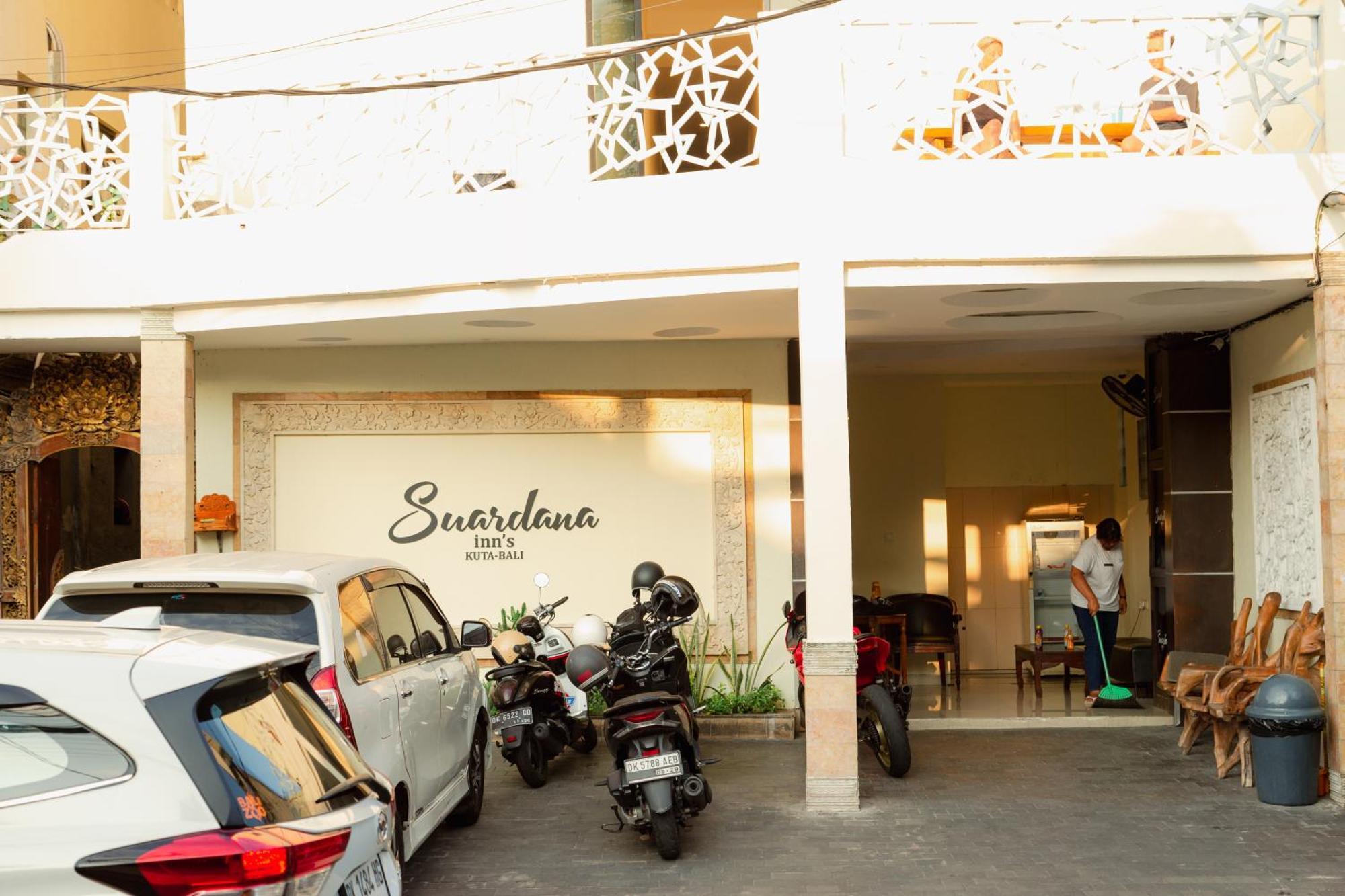 Suardana Inn'S Kuta  Exterior photo