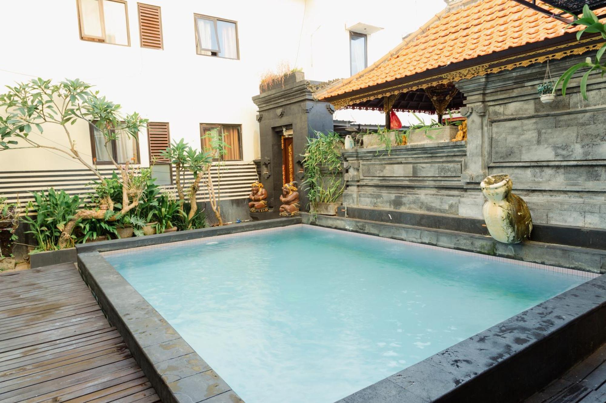 Suardana Inn'S Kuta  Exterior photo