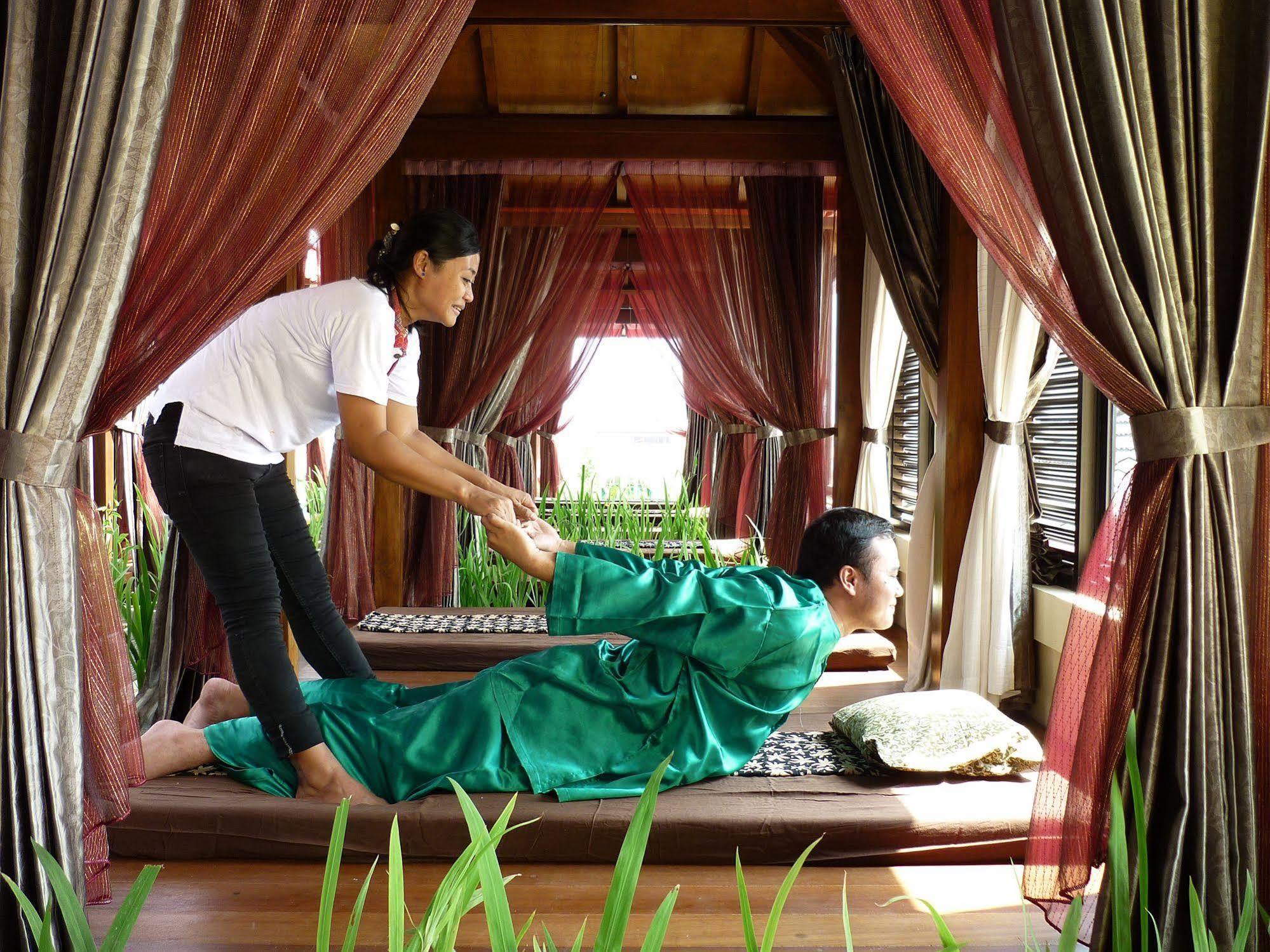 Suardana Inn'S Kuta  Exterior photo